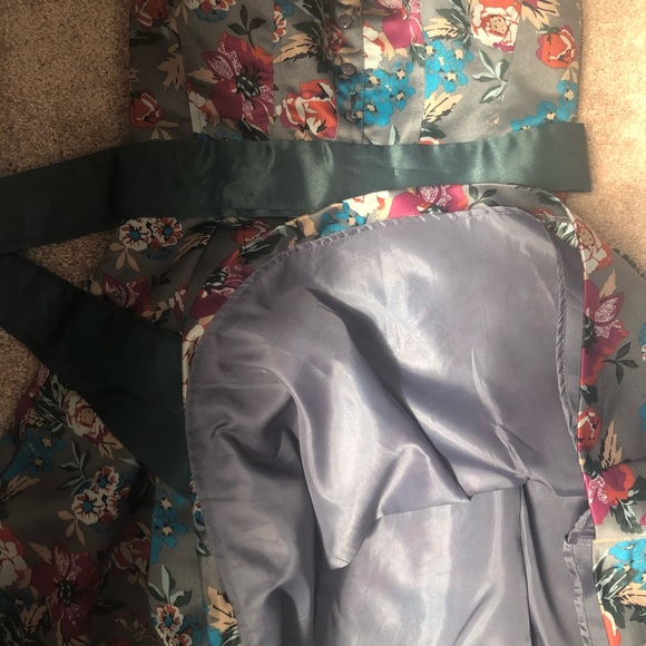 Gray floral print dress - Picture 6 of 6